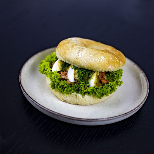 Cristal bagel s lososem a vejcem